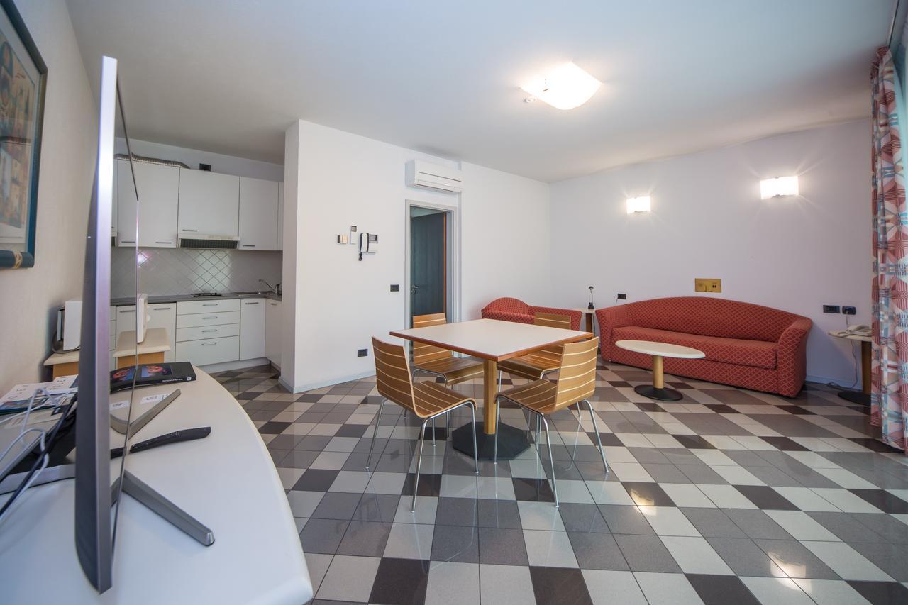 Piazzi House Aparthotel Sondrio Eksteriør bilde